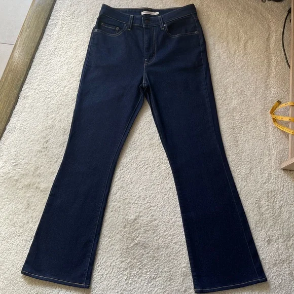 NWOT Levi’s 725 High Rise Bootcut Women’s Jeans Size 29/28 - Picture 3 of 13